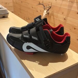Peleton cycling shoes